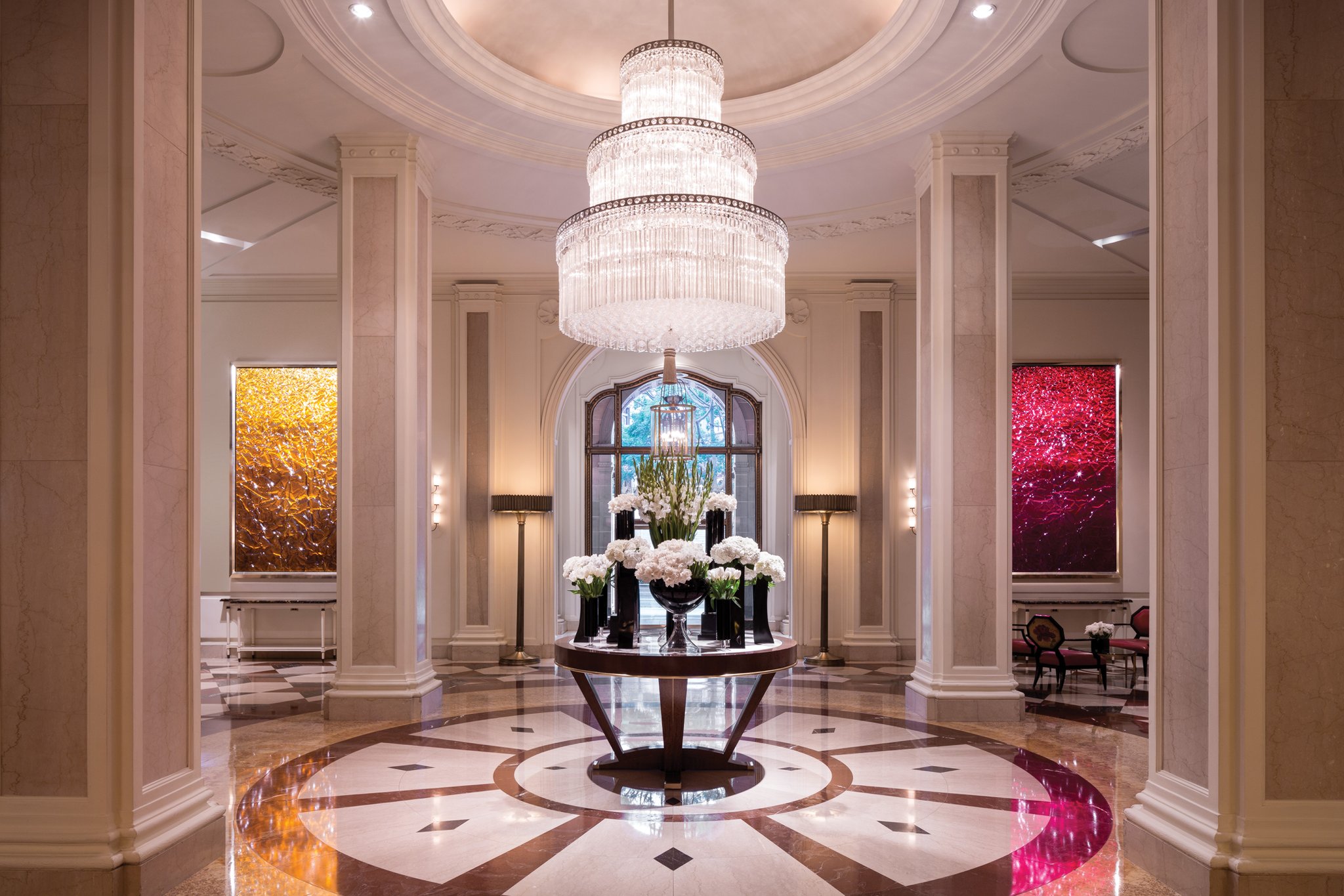 Lobby at the Beverly Wilshire.jpg