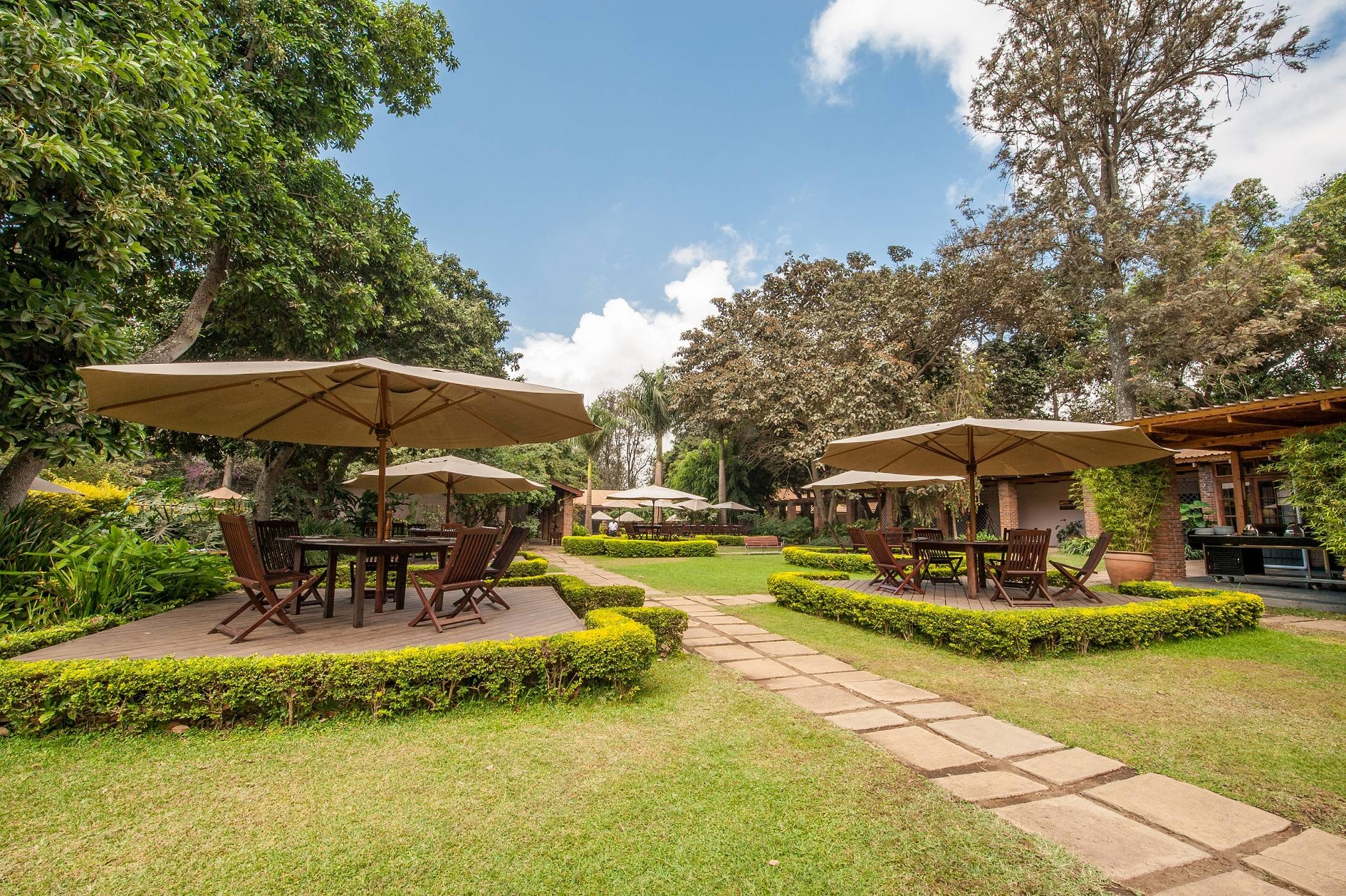 Arusha Coffee Lodge - Garden