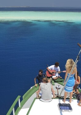 Save 20% off the G Adventures Maldives Dhoni Cruise!