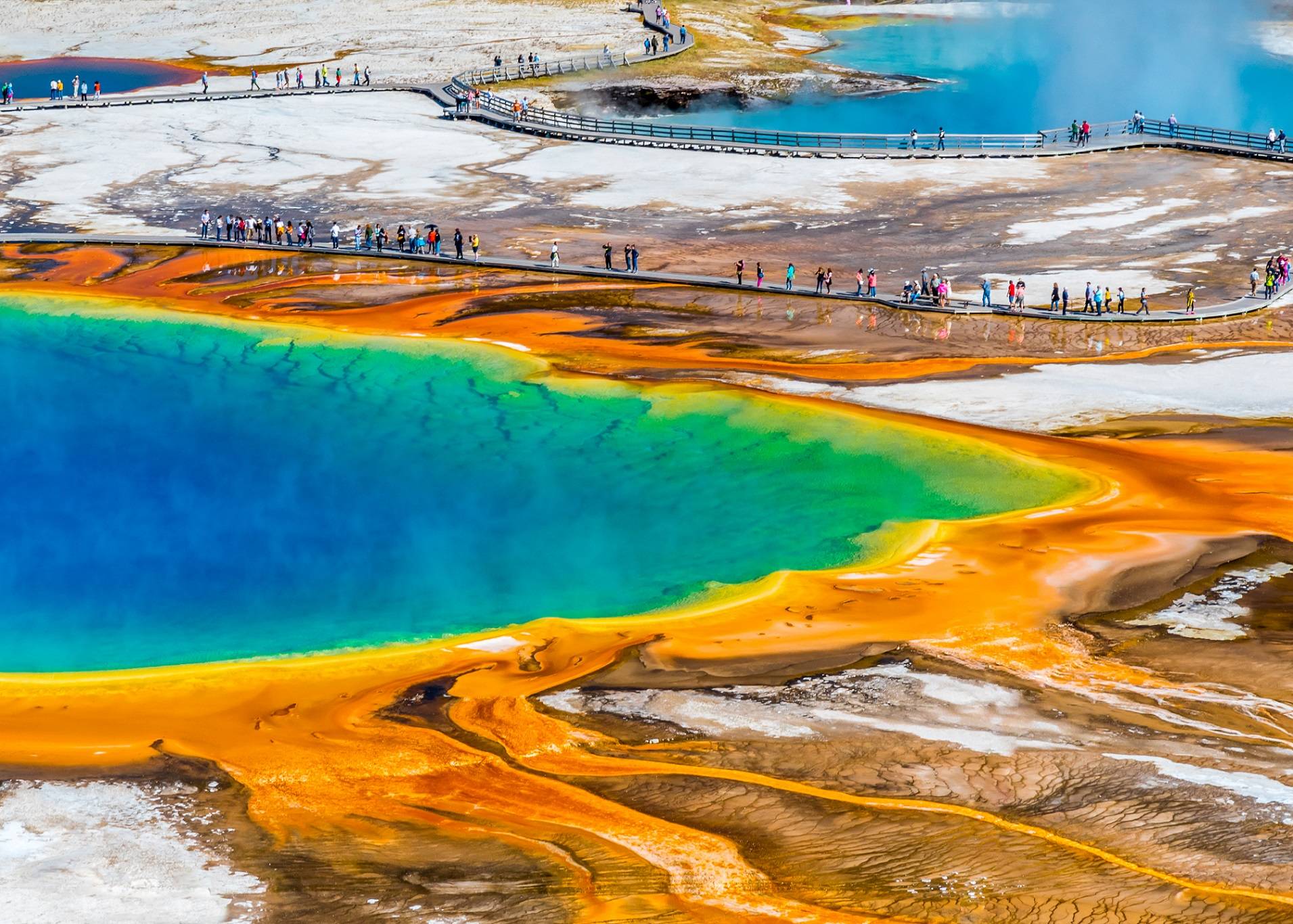 Explosion of colours in Yellowstone